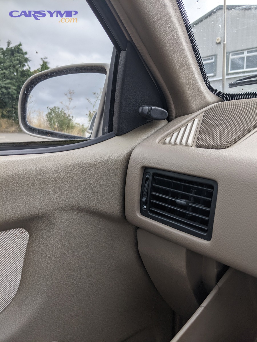 Safely Disinfect Car AC Vents for Drivers: Vents vs Registers 4 Which products and tools disinfect vents without harming plastics or electronics?
