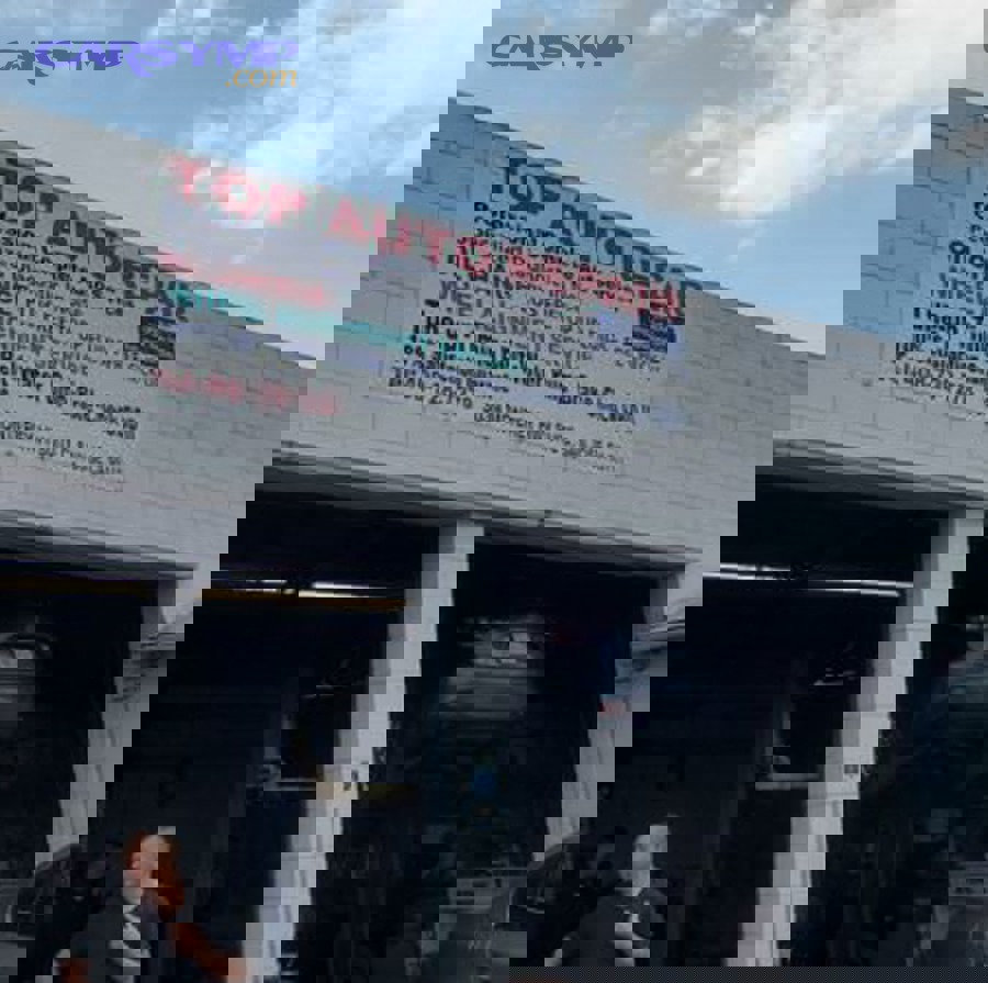 Supplementary signals that improve your decision in tricky cases