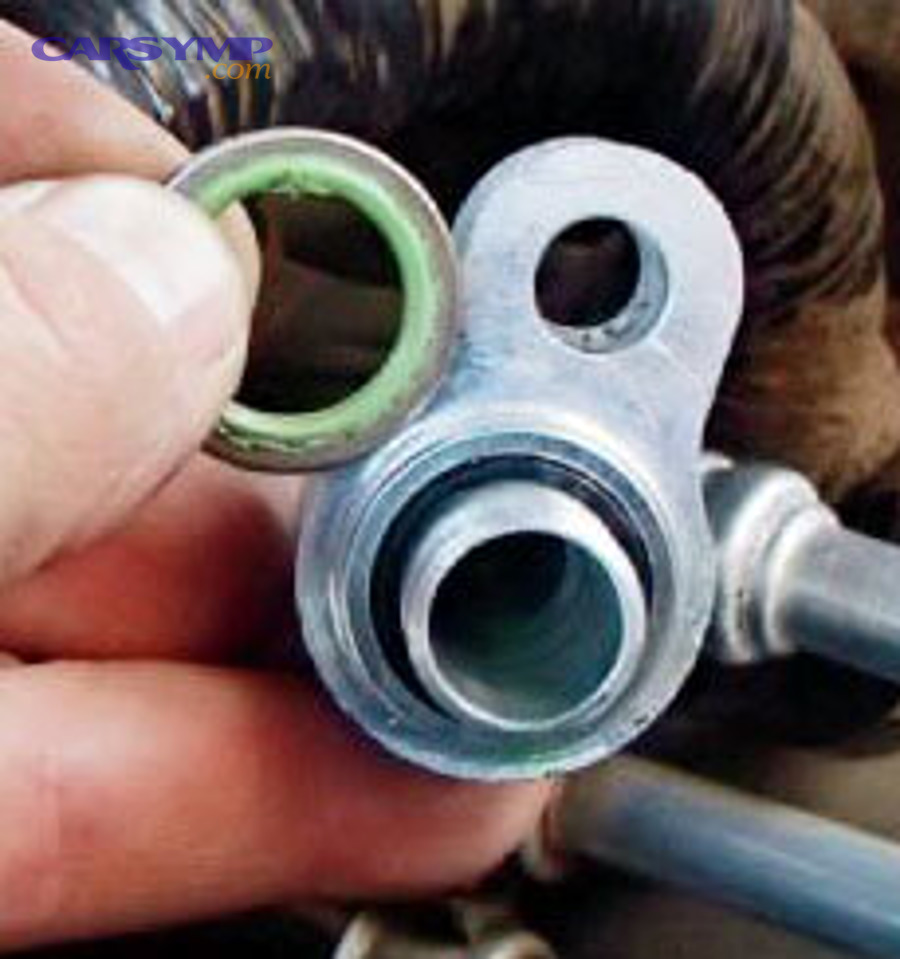 Which seals and “small parts” should be replaced every time?