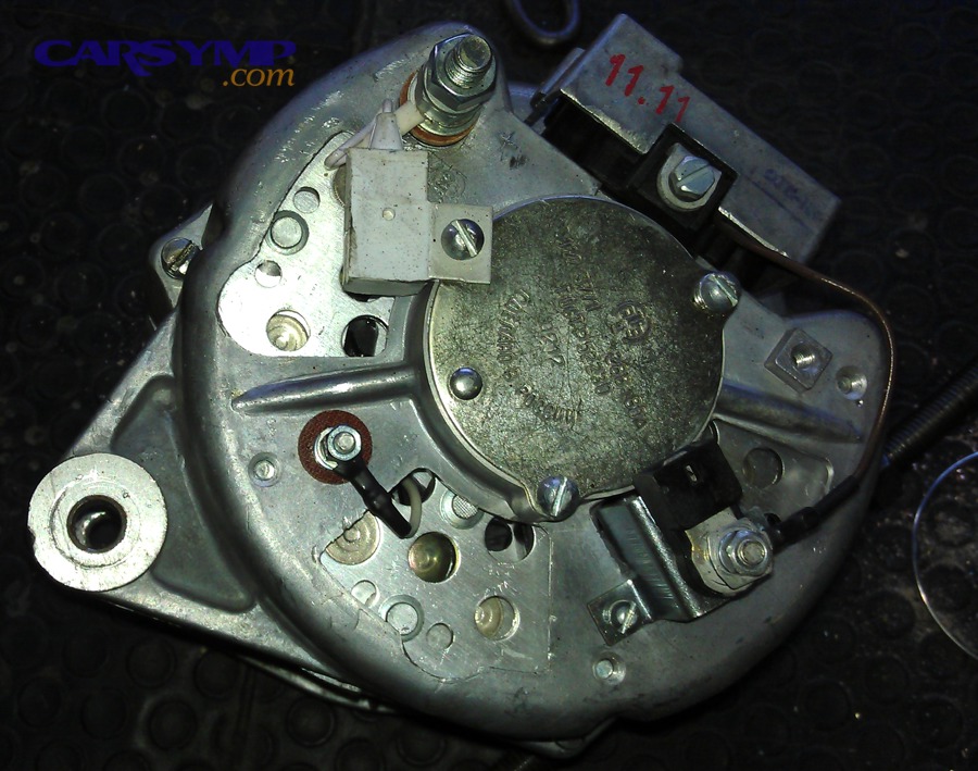 How do you disconnect alternator wiring without breaking connectors?