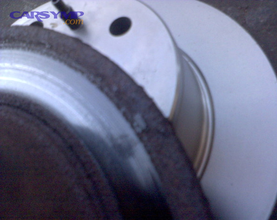 Can rotor condition or geometry trigger squeal after new pads?