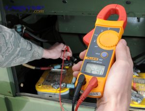 Checking generator with multimeter 5