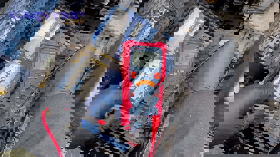 How To Test for Parasitic Draw.00 01 29 38.Still004 scaled 1