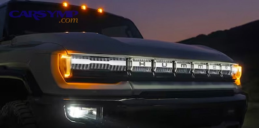 Car headlights at night with low visibility conditions