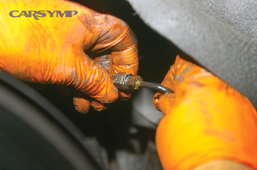 What details should you collect to avoid misdiagnosis and speed up repair?