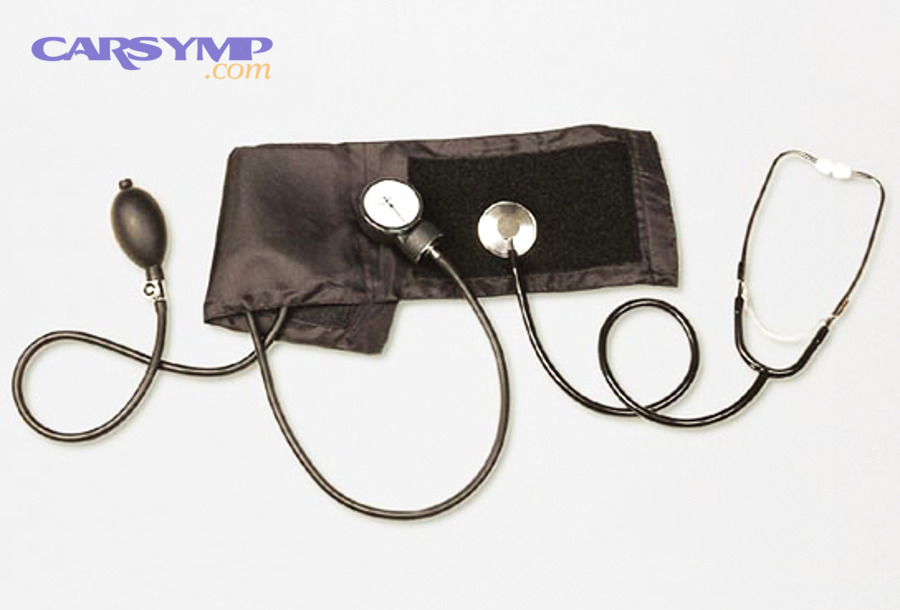 Sphygmomanometer blood pressure device with cuff and stethoscope