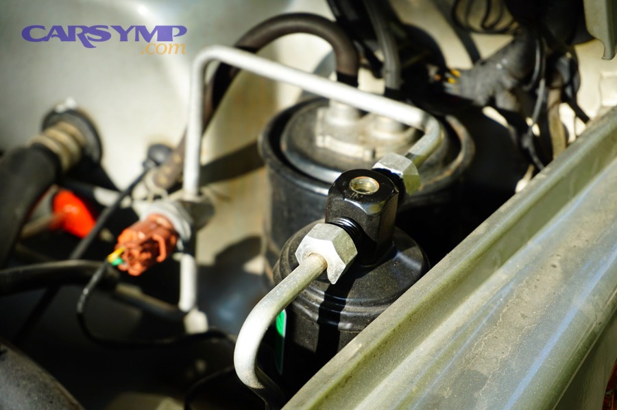 What leak points are typical on minivans and three-row family vehicles?