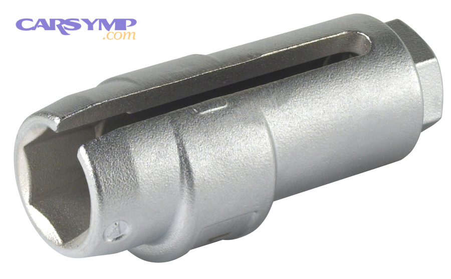 Oxygen sensor socket with side cutout for wiring