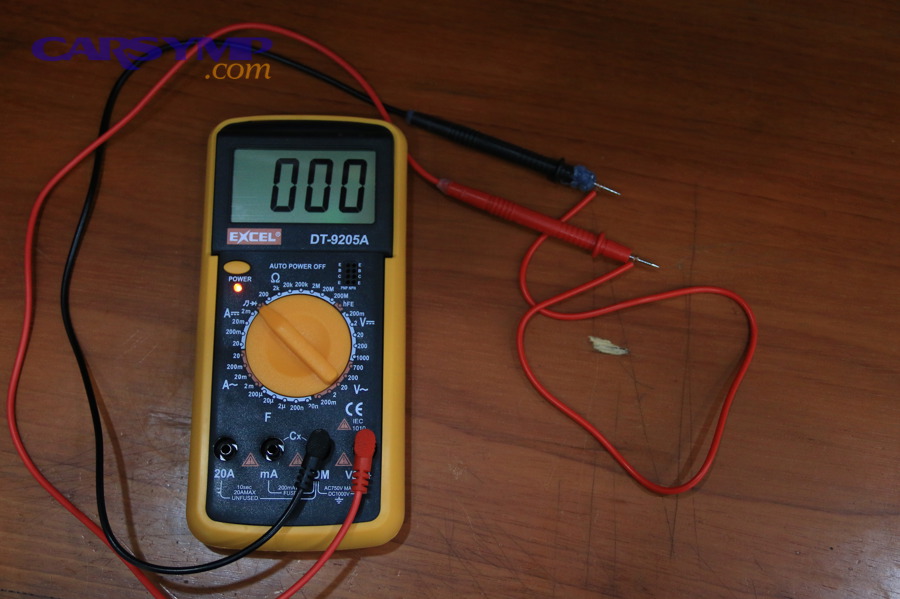 Digital multimeter set up for continuity testing