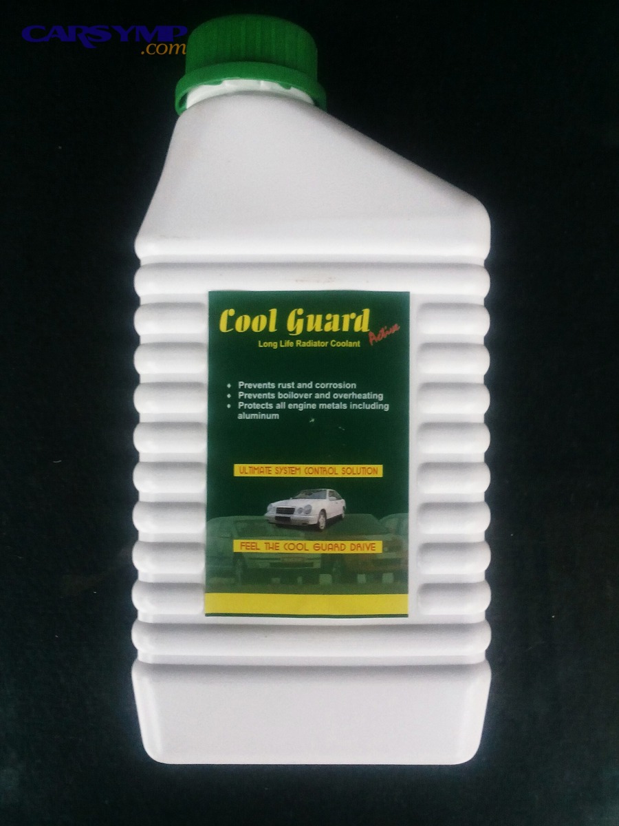 Automotive coolant container used for topping up cooling system