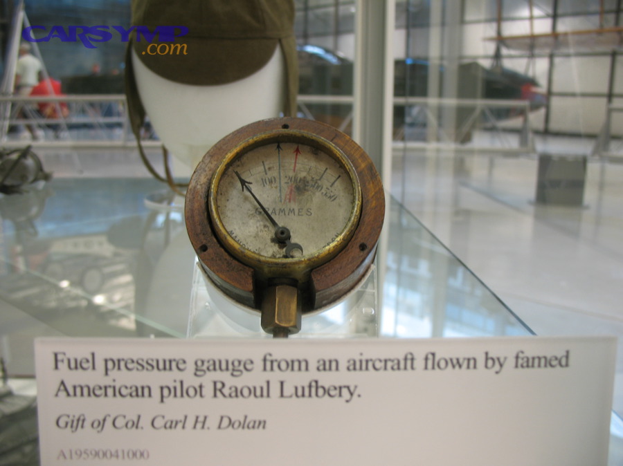 Fuel pressure gauge example showing pressure concept