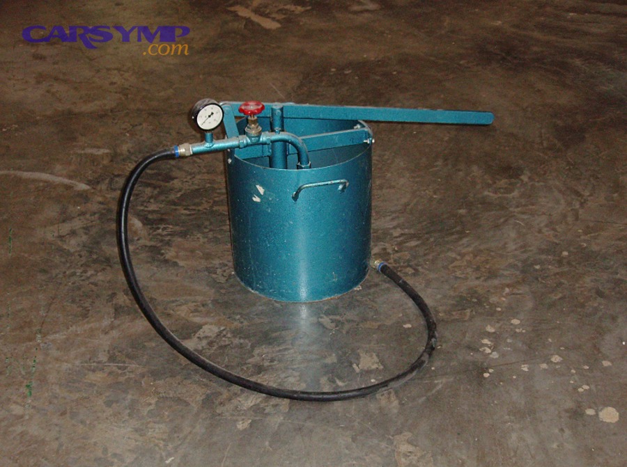Pressure testing pump used for pressure tests (conceptual image)