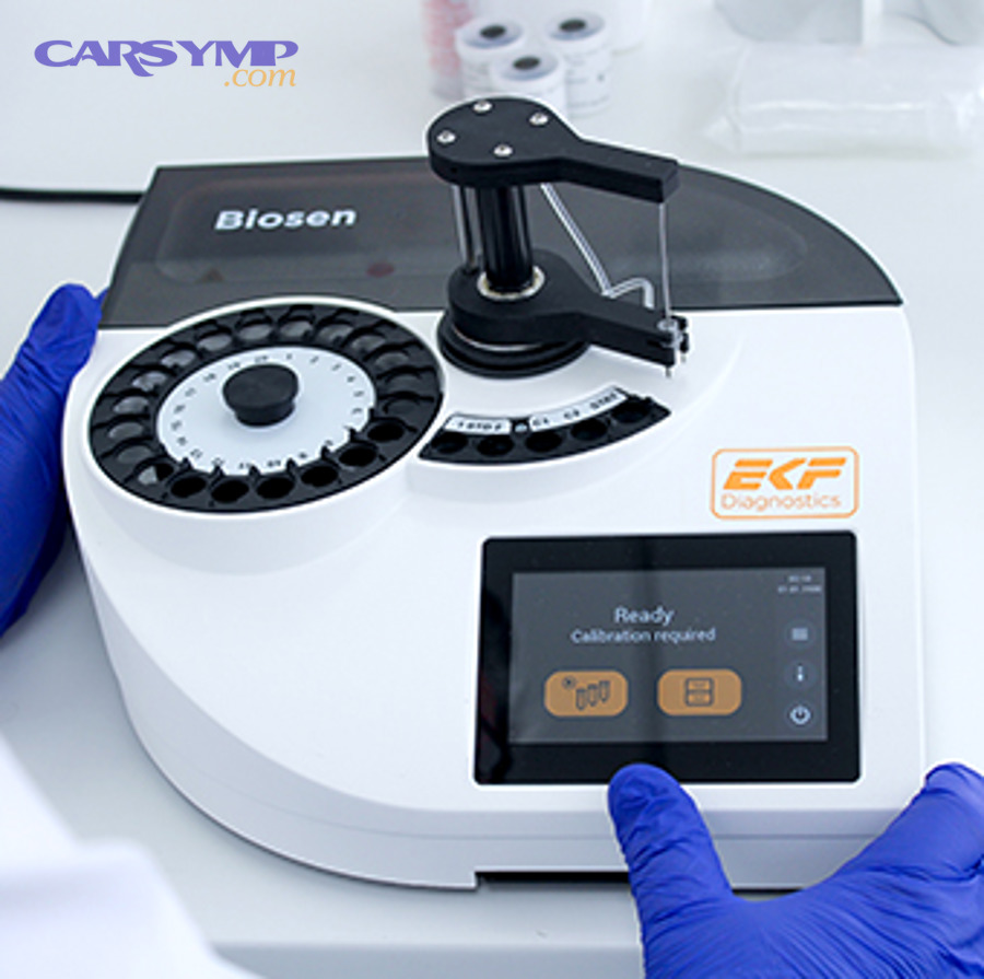 Clinician evaluating symptoms before ordering diagnostic tests