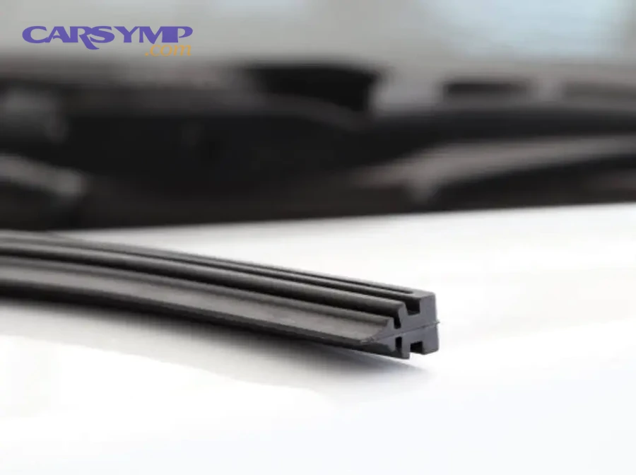 Winter wiper blade with ice protection boot on rear window