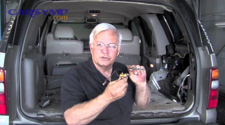 Example of a small actuator motor similar to HVAC blend door actuators