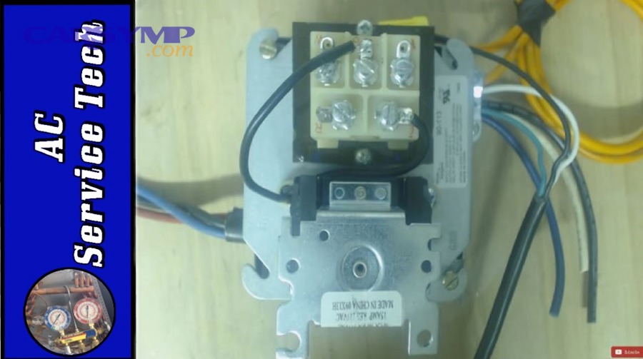 Electric radiator cooling fan mounted behind a radiator