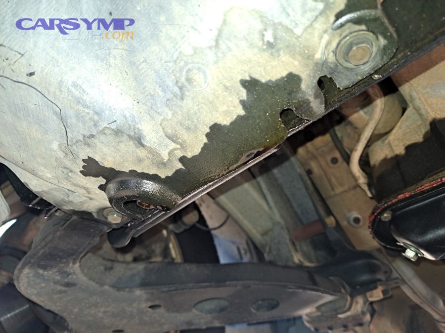 Oil pan gasket seam inspection under car