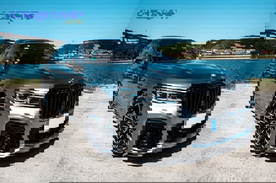 photo 1601362840469 51e4d8d58785 1