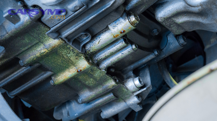 What Should You Do If You Spot a Transmission Fluid Leak?