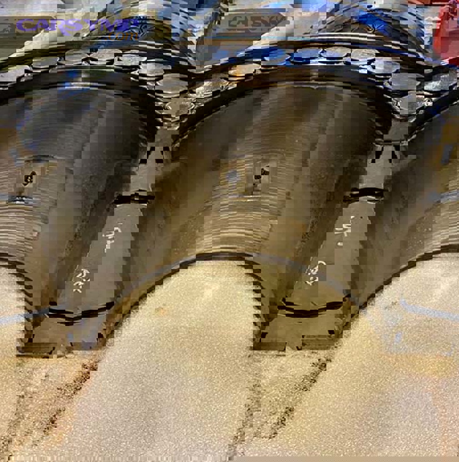 Rolling element bearing for bearing prevention practices