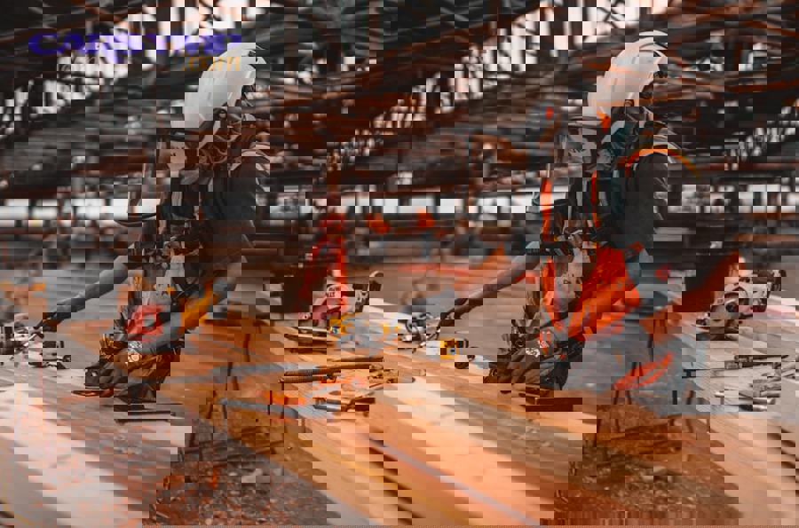 chain soaking in vinegar solution in container